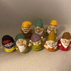 Little People set of Snow White and Seven Dwarfs